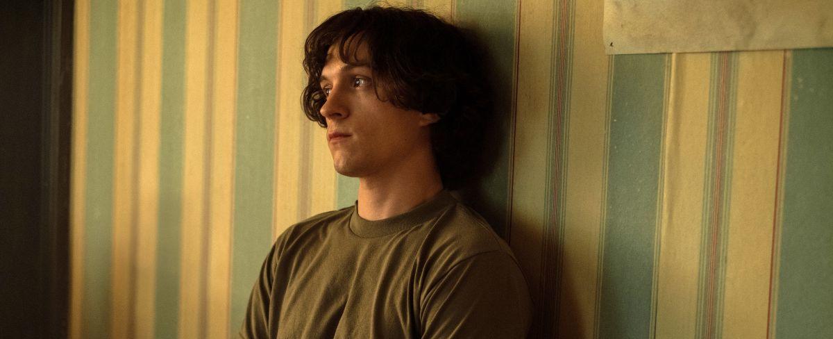 Tom Holland's new Apple TV show is going to be your next murder mystery obsession