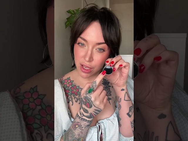 Never get mascara on your eyelids again with this #MilkMakeup life hack 😏 #mascara #makeuphacks