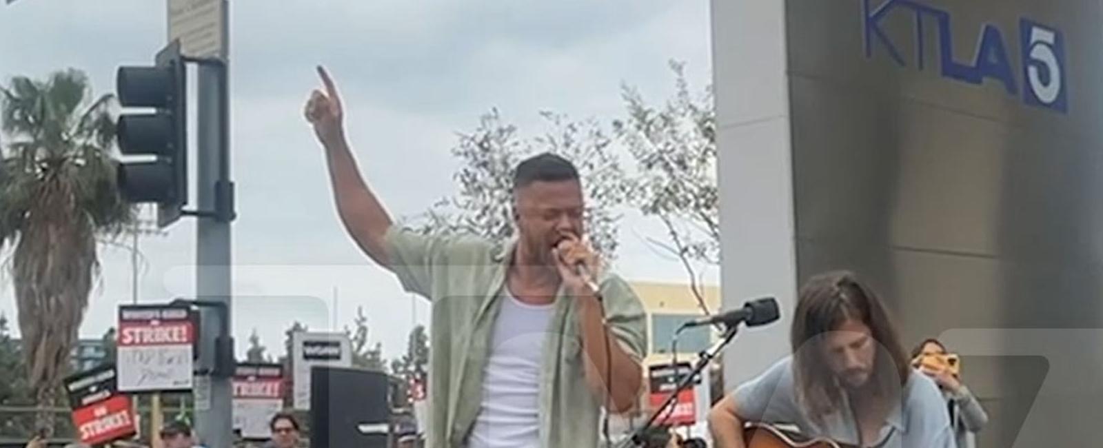 Imagine Dragons Performs Acoustic Concert For Striking Writers Outside Netflix