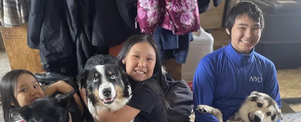 Pet arrives home, dog-tired, after Alaska sea-ice odyssey