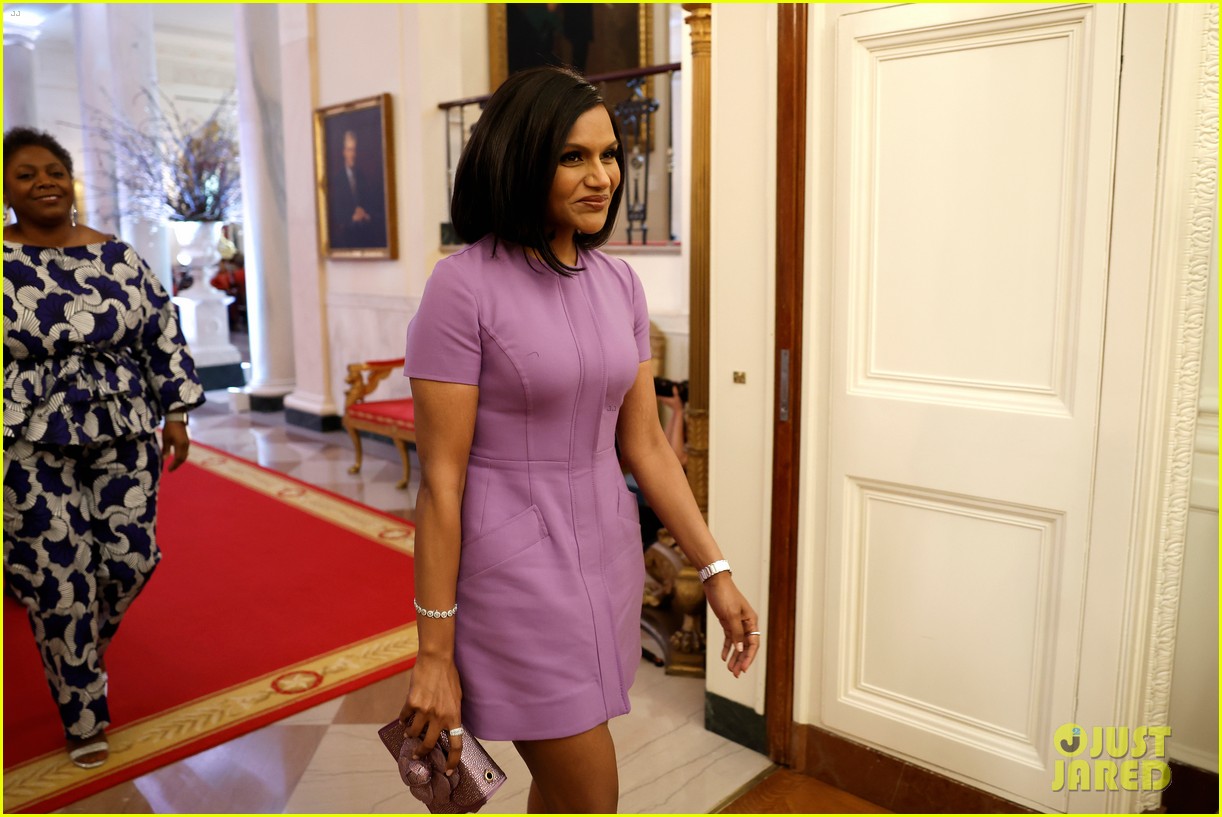 Mindy Kaling Talks Fitness Journey, Reveals Secret for Her Workouts: Photo 4931715