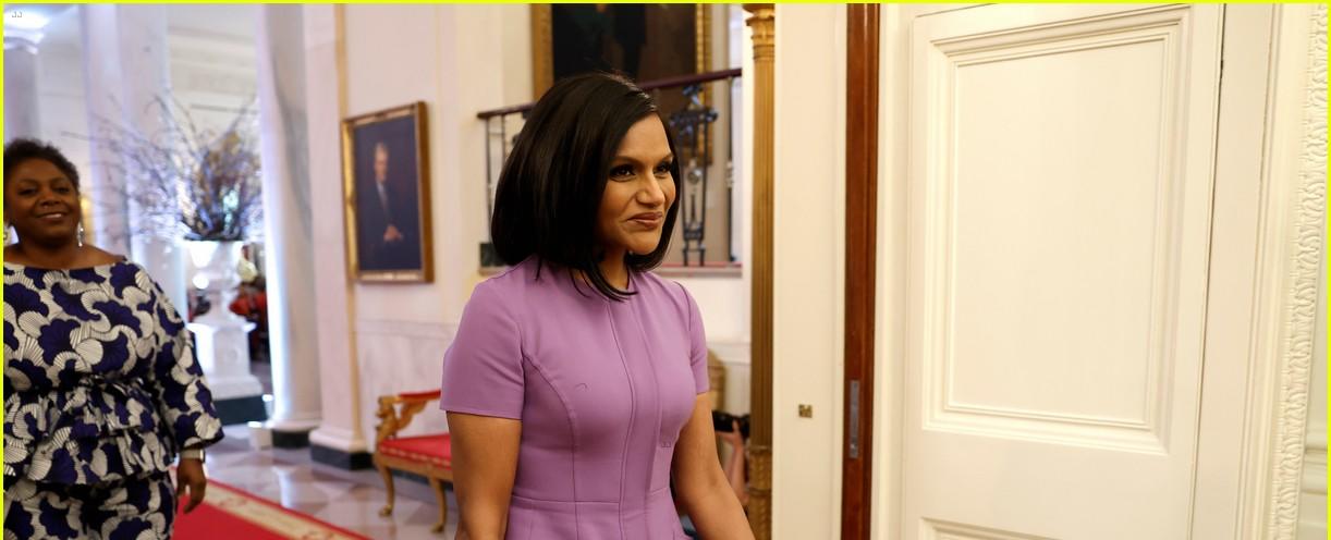Mindy Kaling Talks Fitness Journey, Reveals Secret for Her Workouts: Photo 4931715
