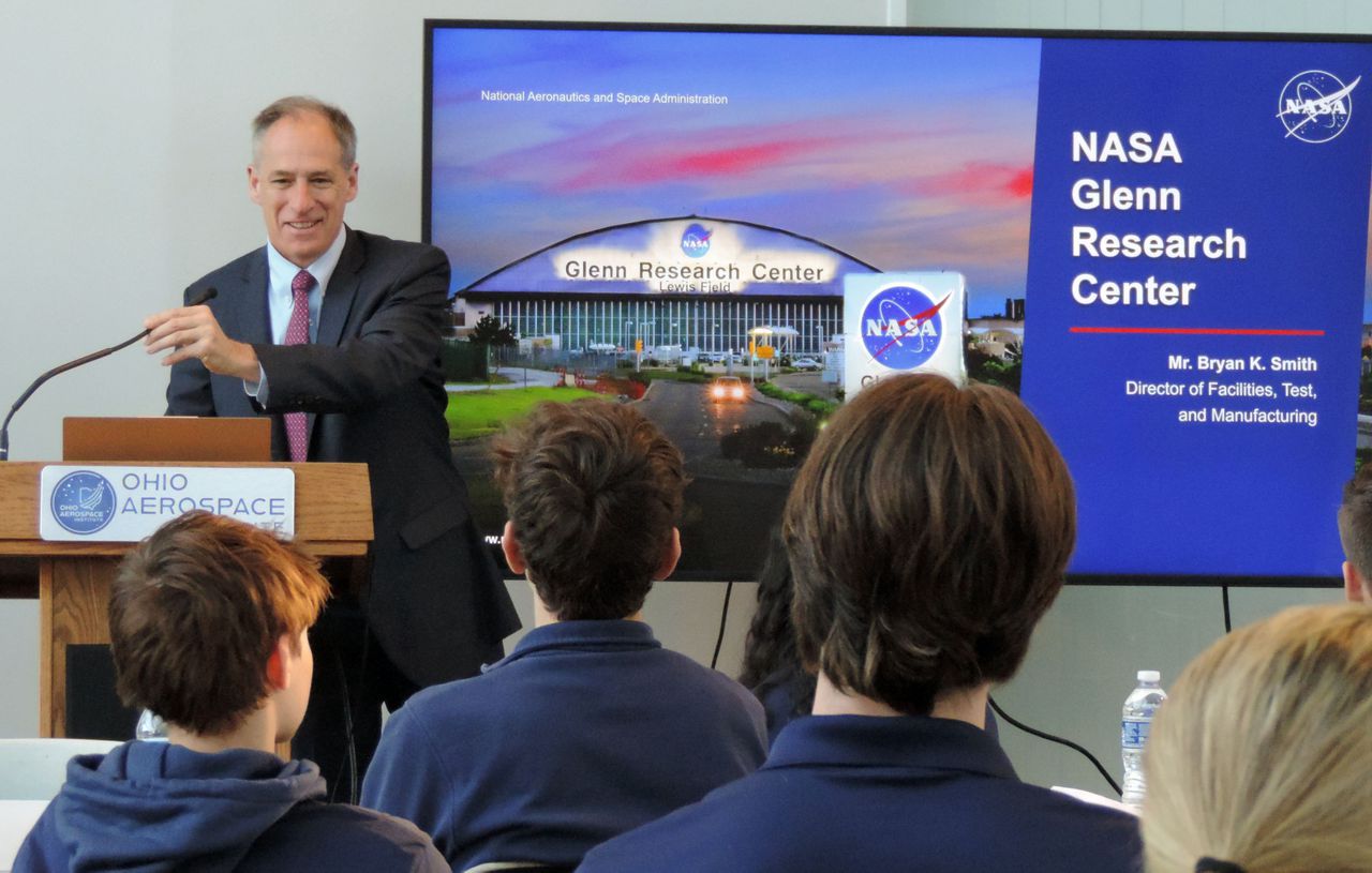 NASA director shares aerospace career advice with Polaris students