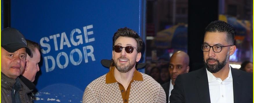 Chris Evans Likes Being The One Being Saved in New Movie 'Ghosted': Photo 4921125