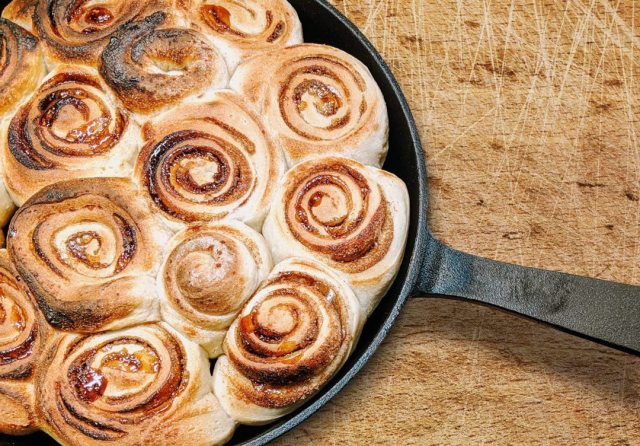 Skillet Cinnamon Rolls Recipe