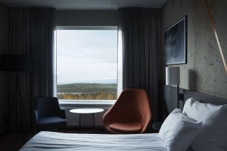 Frösö park Hotelroom view bed