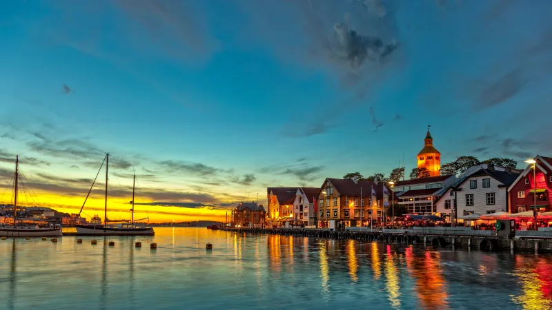 Stavanger at night