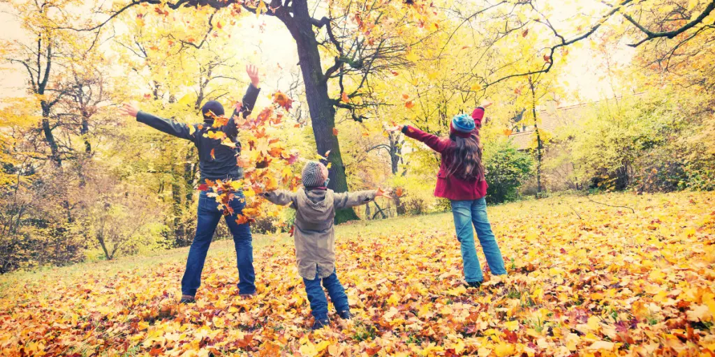 autumn-family-featured.jpg