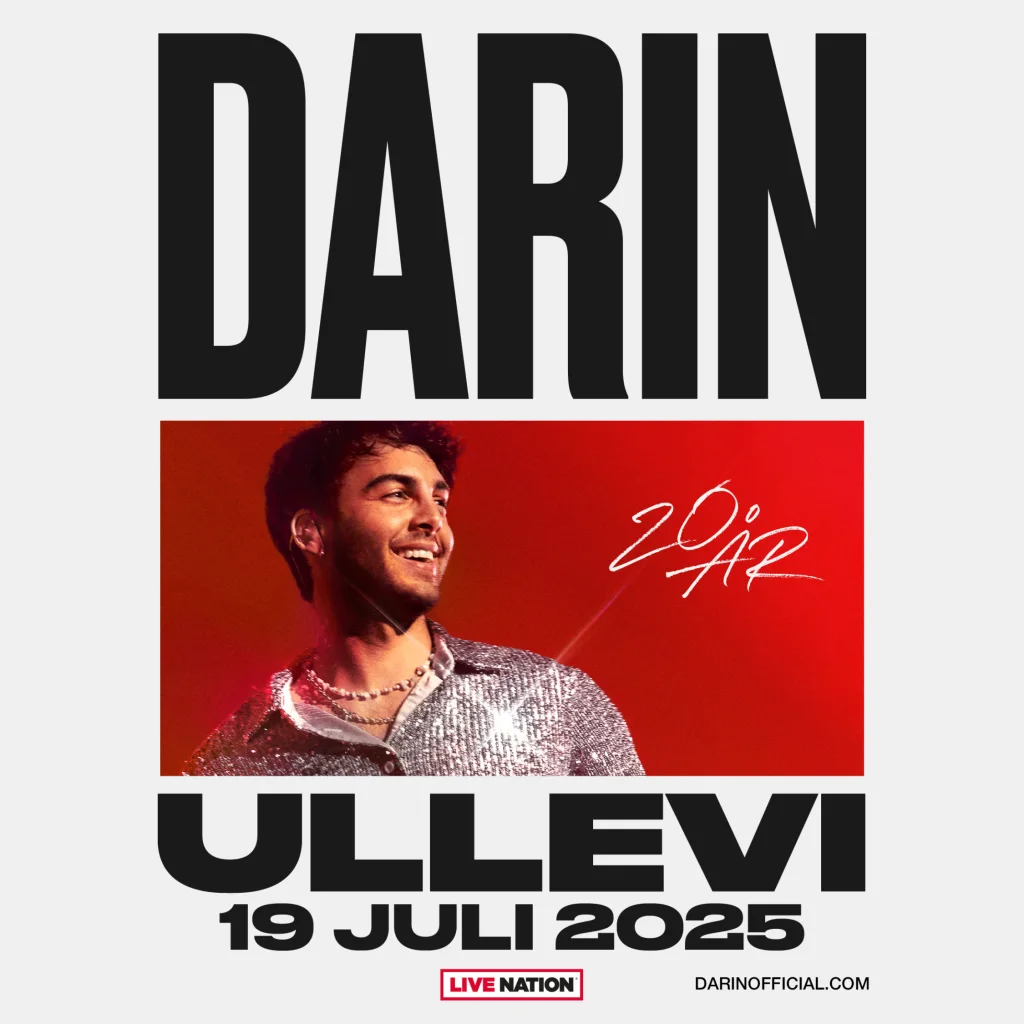 Man in glittery outfit smiles against a red background, concert promotion text: "DARIN ULLEVI 19 JULI 2025 DARINOFFICIAL.COM LIVE NATION."