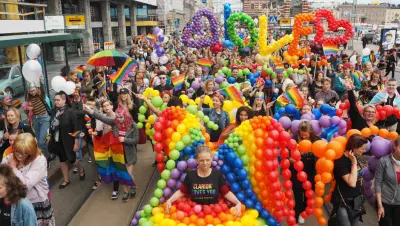 helsinki-pride-parade-featured.jpg