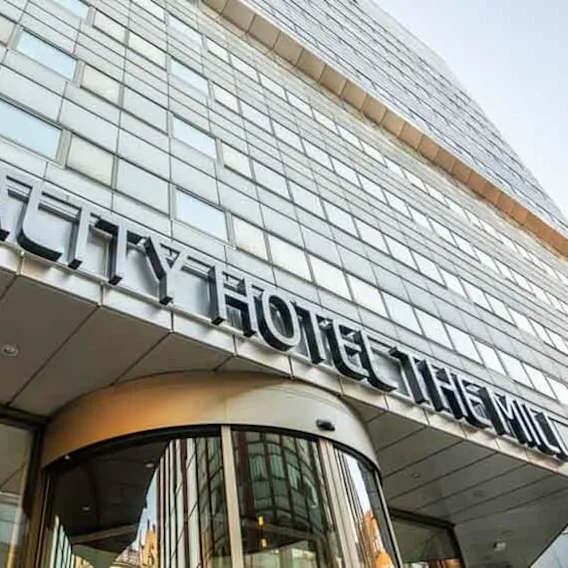 entrance-quality-hotel-the-mill