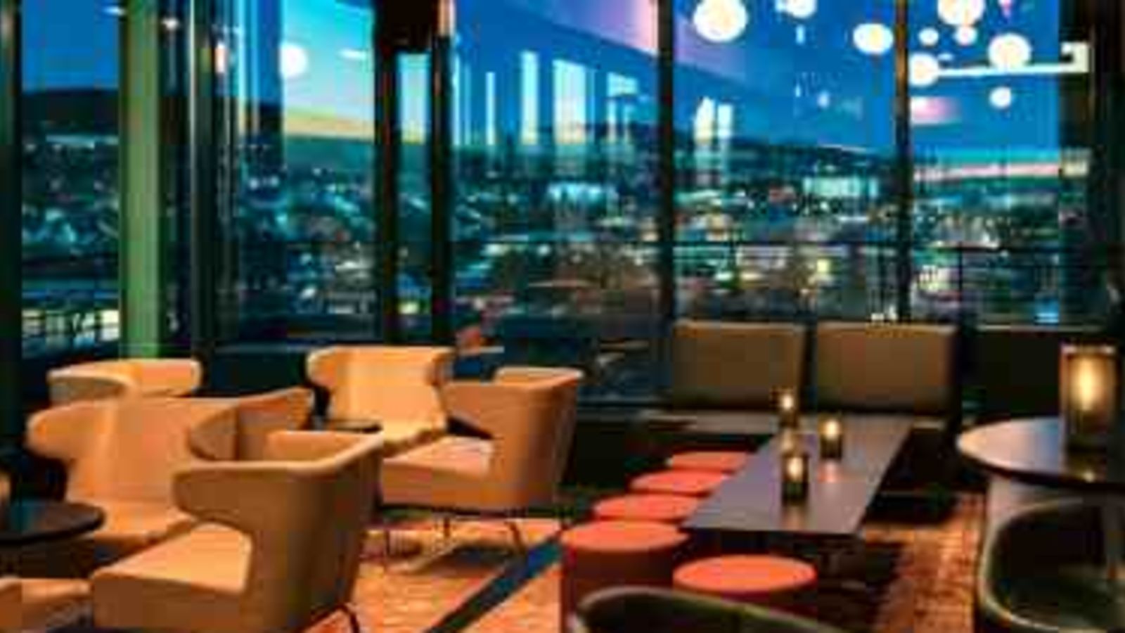 Rooftop lounge, restaurant og bar på Quality Hotel 33