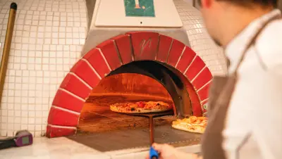 Pizza chef at Forza