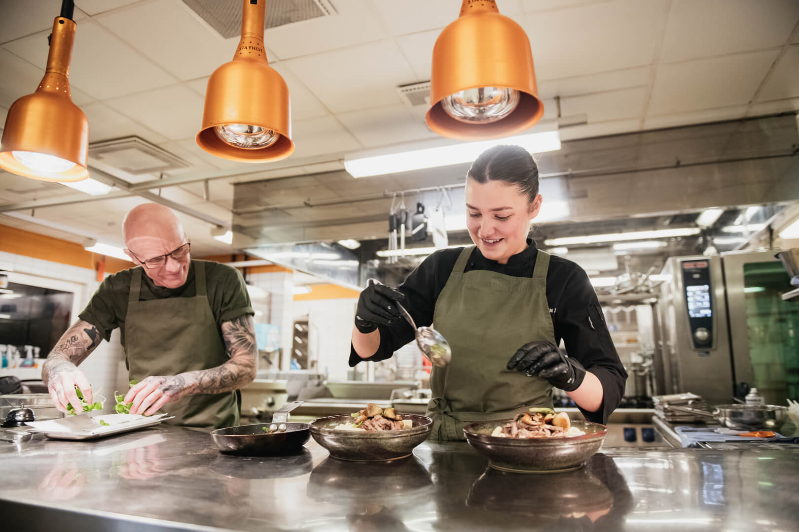 Flying Restaurang & Pub