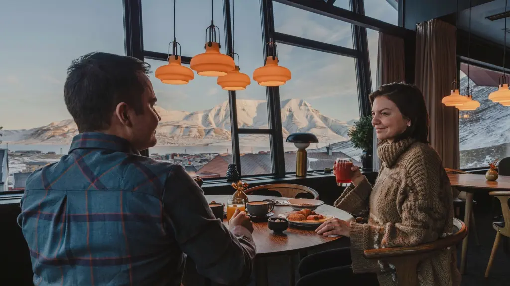 Svalbard Funken Lodge – Dinner