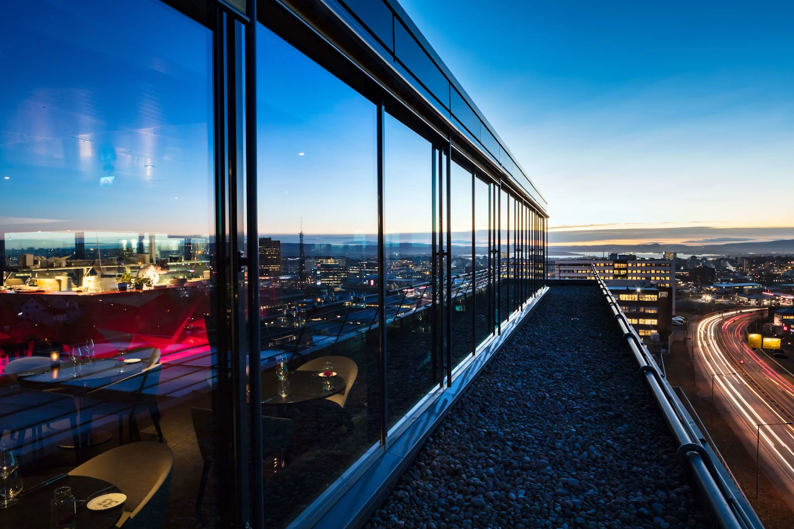 Rooftop bar and restaurant with city views at Quality Hotel 33