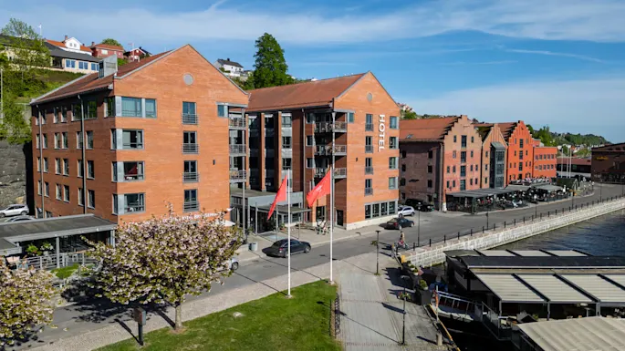 Home Hotel Bryggeparken exterior in the summertime