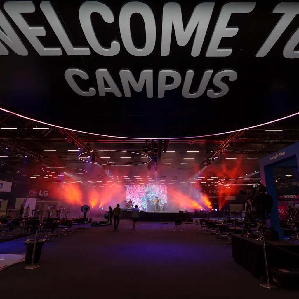 Clarion Hotel Oslo Airport ja Elkjøp Nordic tapahtuma The Qube. Lava dynaamisella valaistuksella.