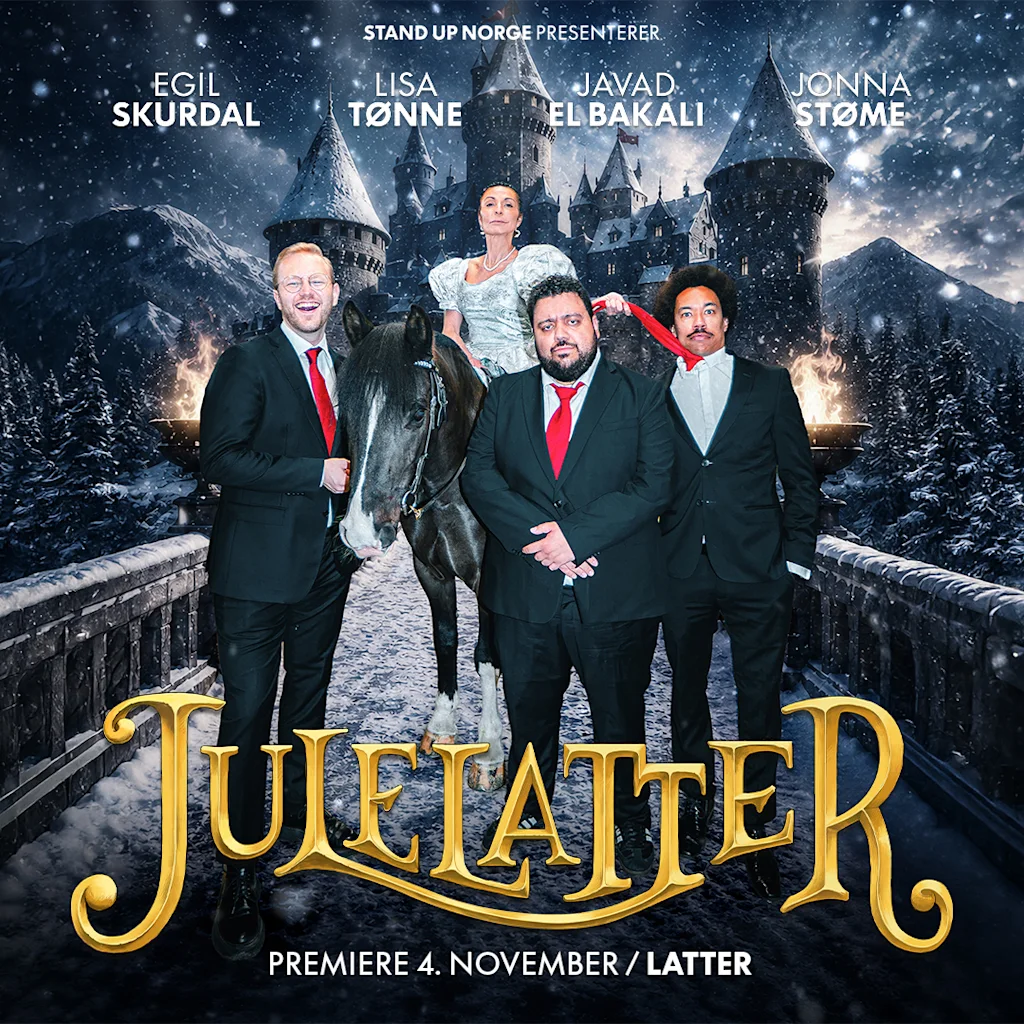 Plakat for Julelatter med komikere på en bro i et snødekket vinterlandskap foran et slott.