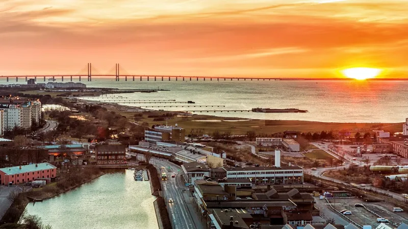 malmo-city-bridge-featured.jpg