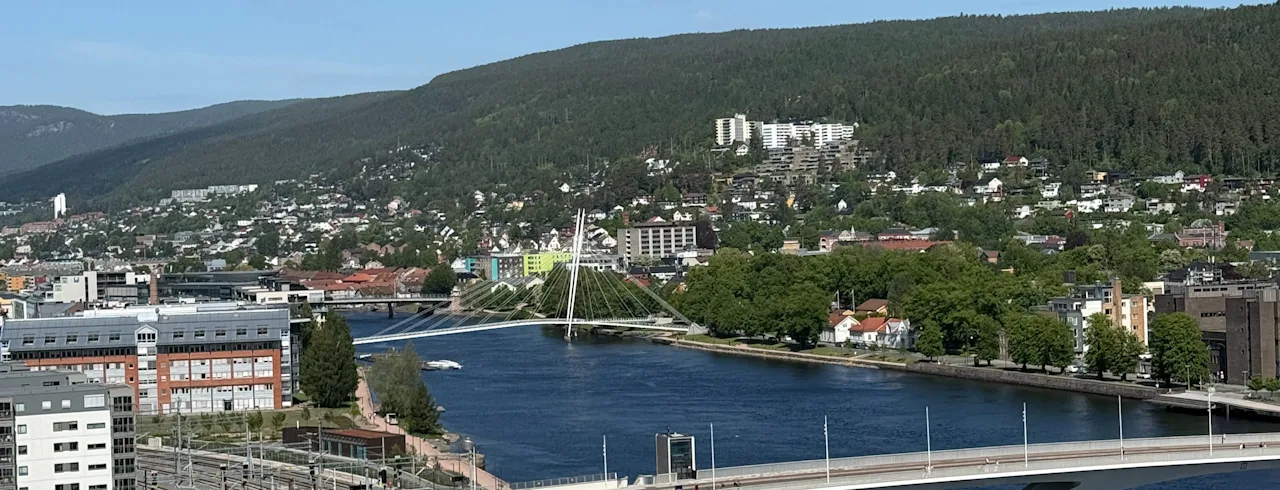 An overview of Drammen City.