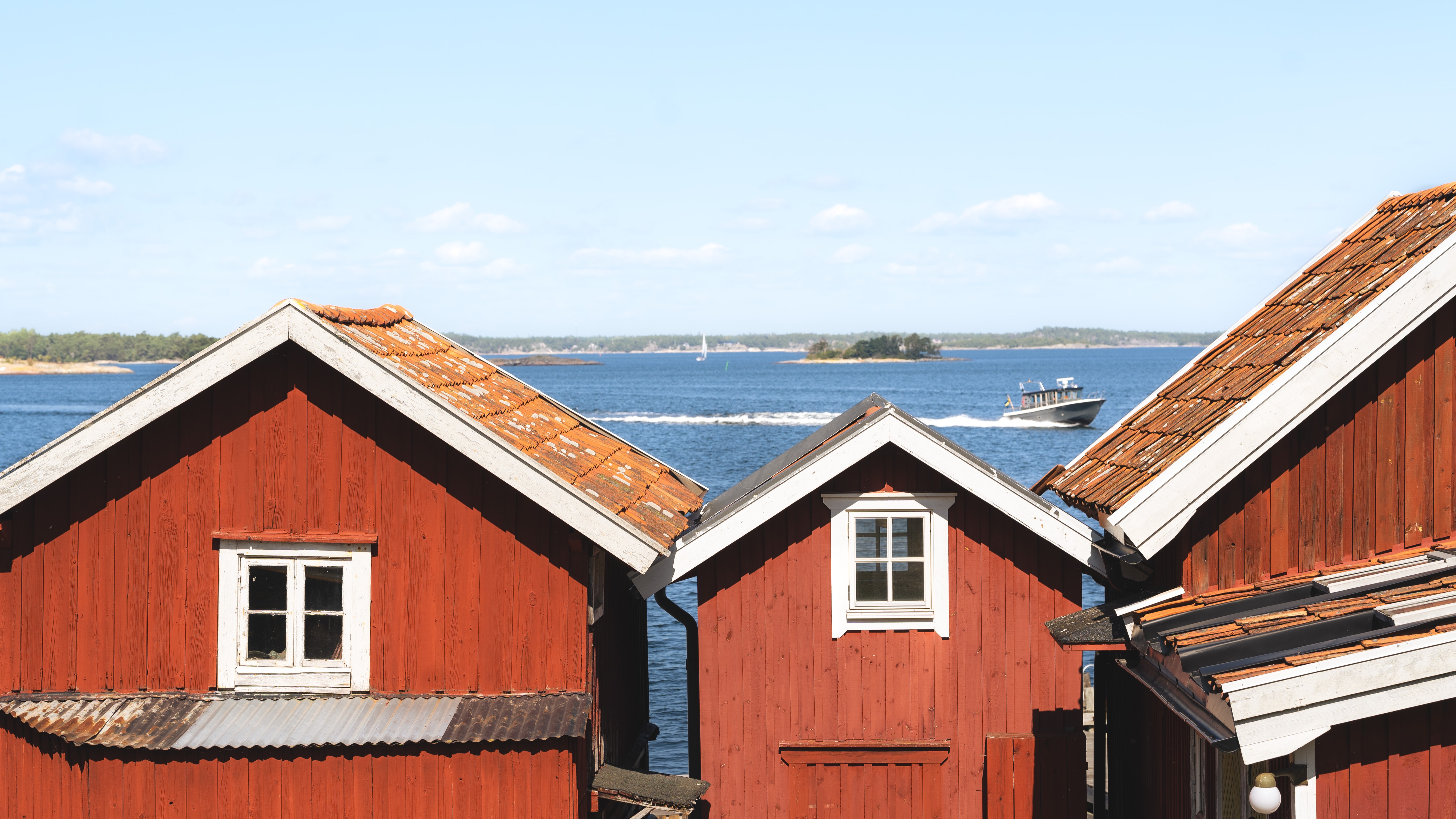Sandhamn_red_cottages