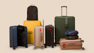 Suitcases from Morris / Rizzo _16_9