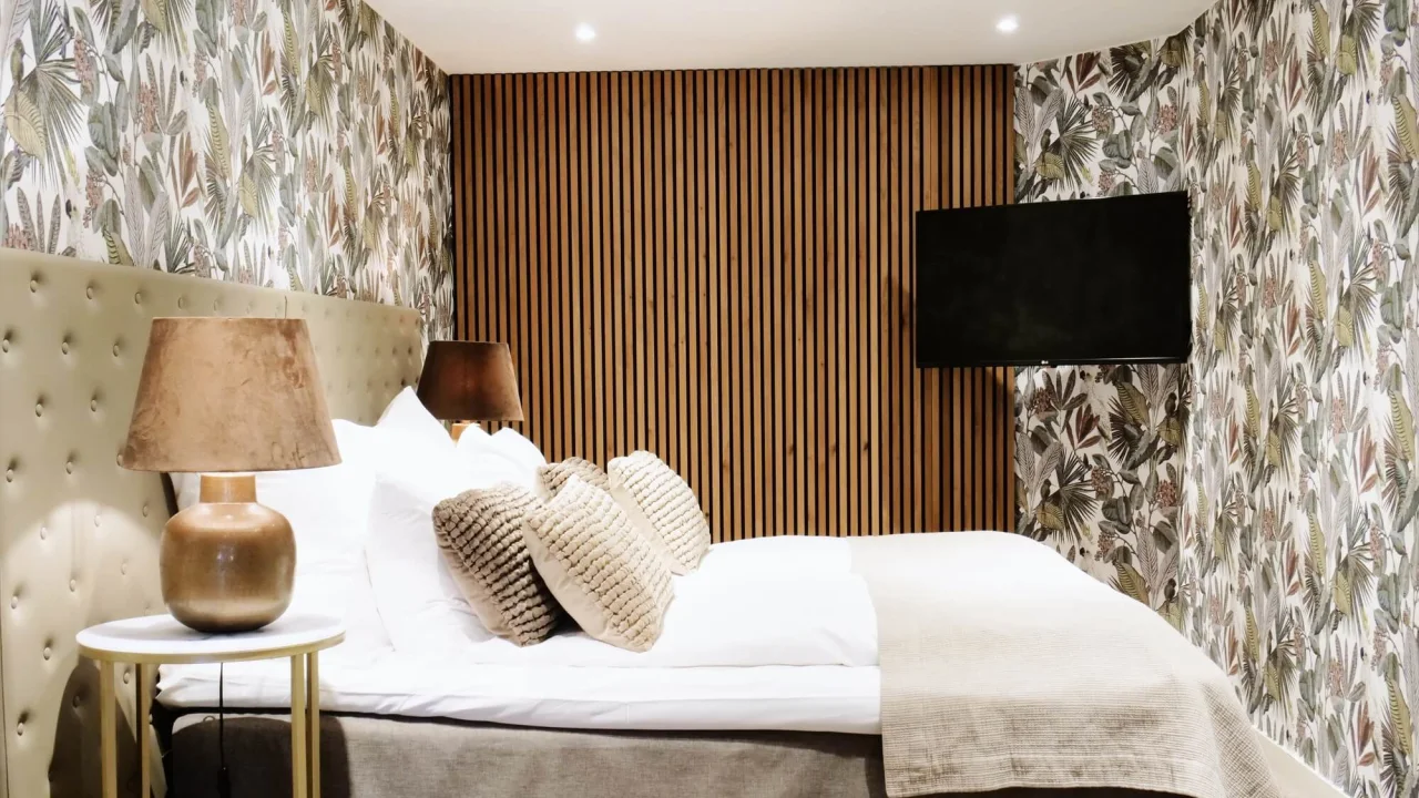 Cosy bedroom at Clarion Hotel® Gillet in Uppsala.