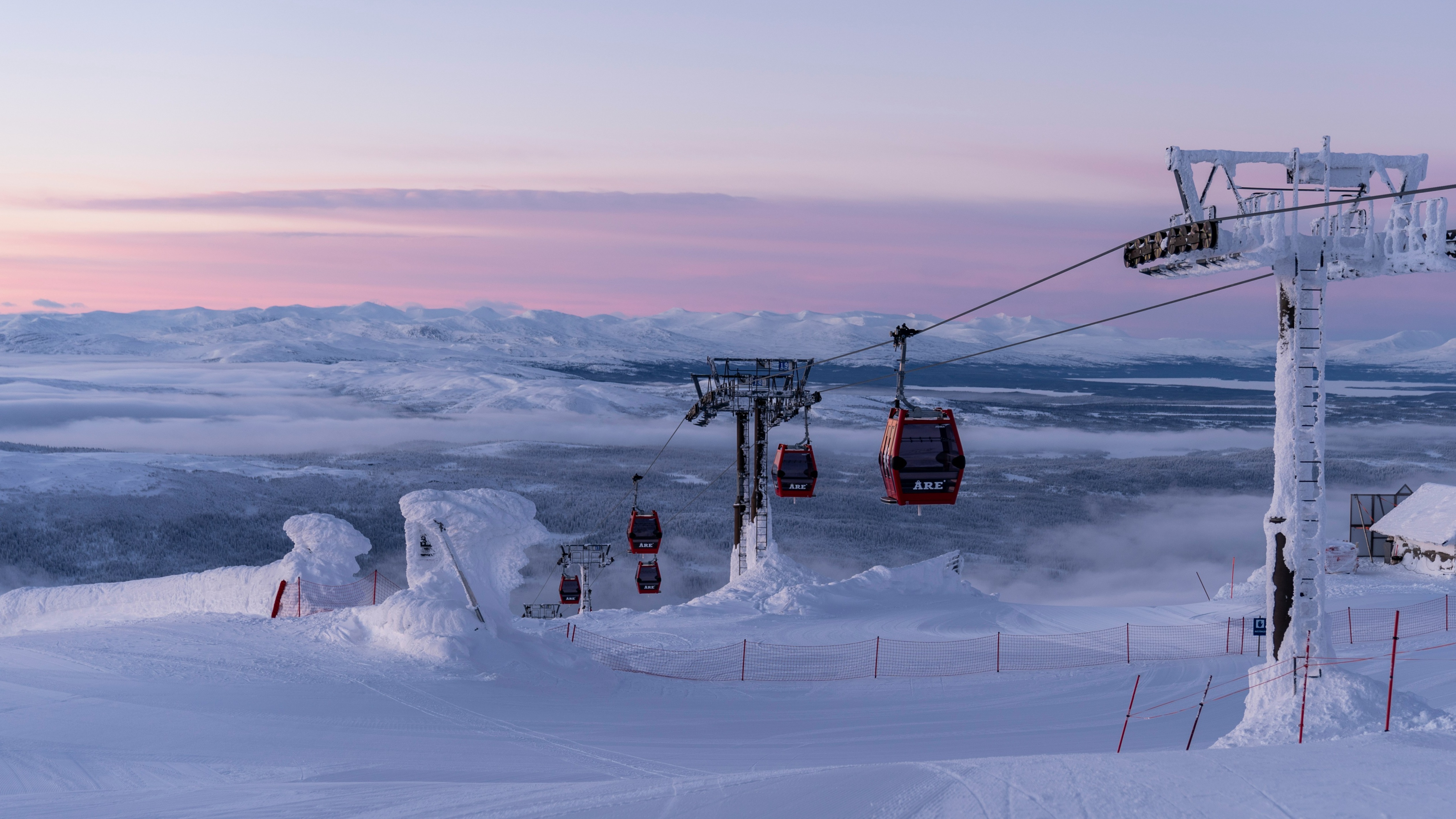 Åre with pink sky