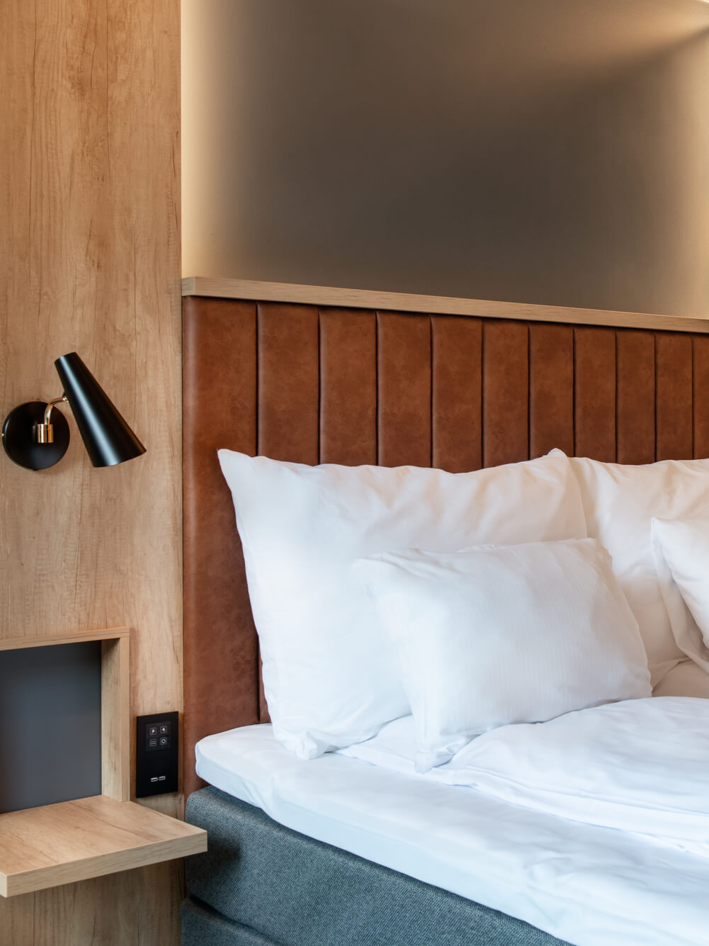 Hotel room details at Quality Hotel Sogndal. 