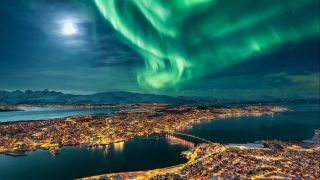 Northern light Tromsø city view
