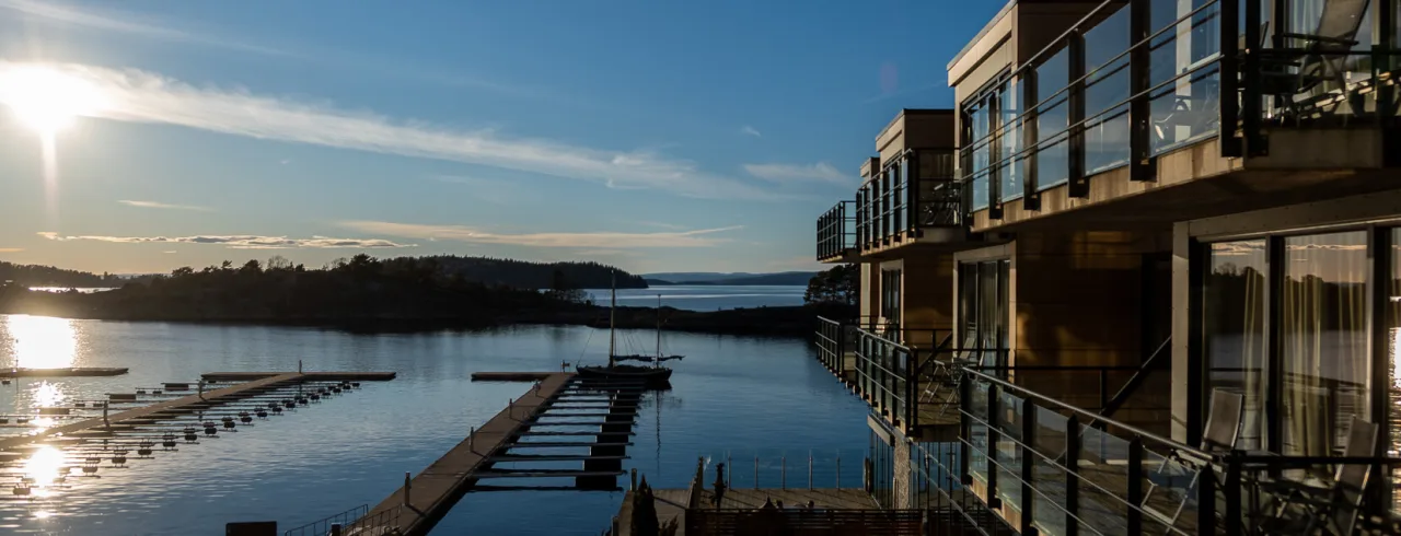 Son Spa facade and the sea in sunlight.