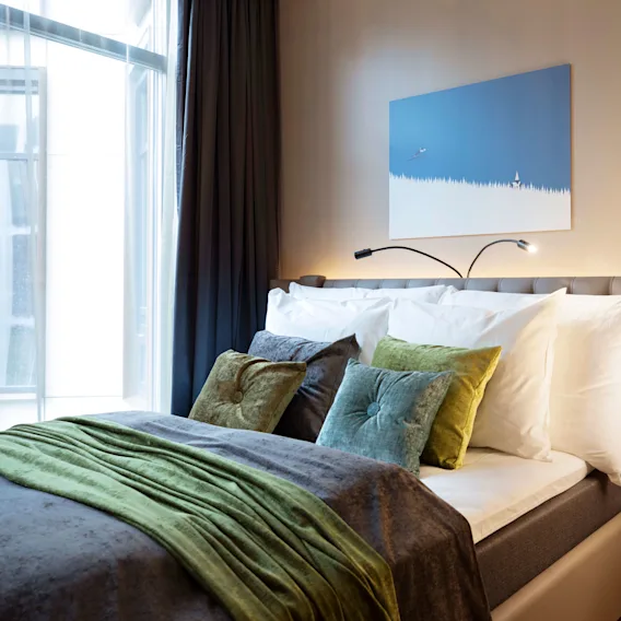 Dubbelsäng i ett standardrum på Clarion Hotel the Hub i Oslo