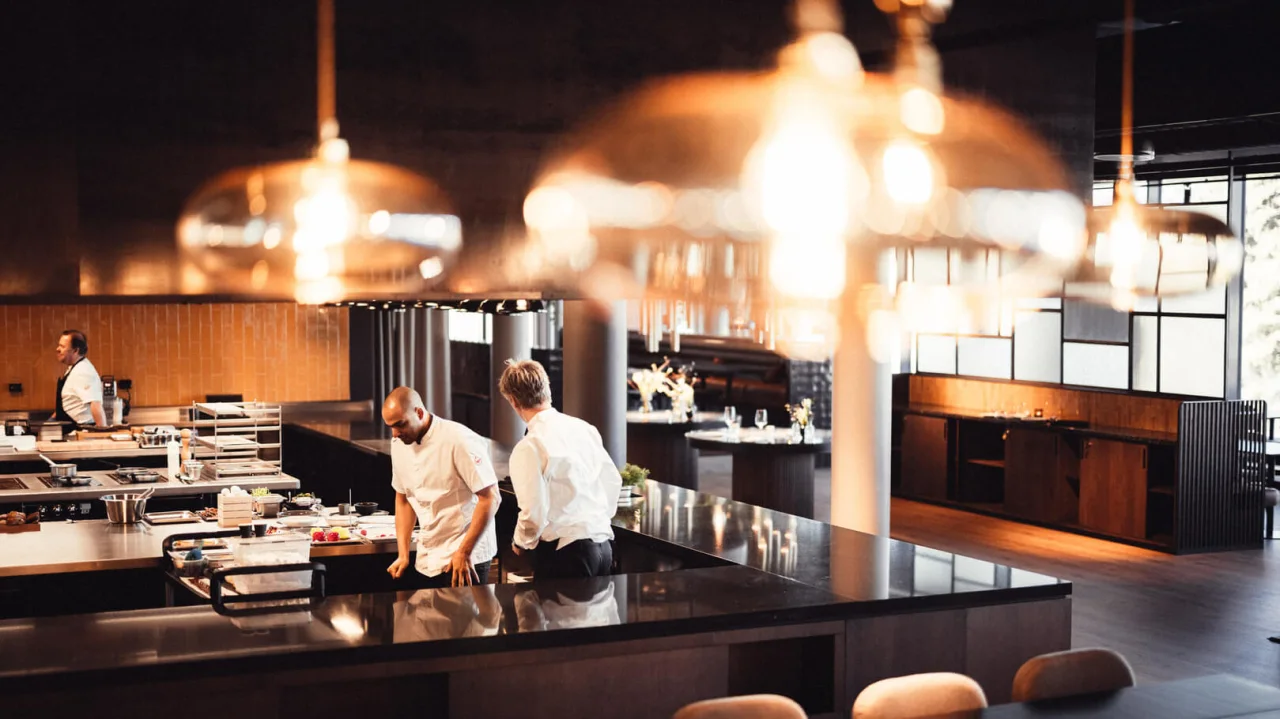  cooks in the kitchen of the brasserie