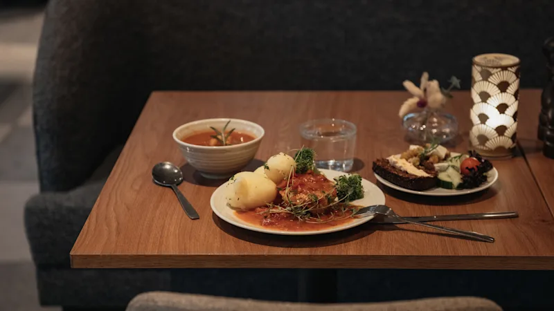 Half board - Dinner served at Home Hotel Fregatten