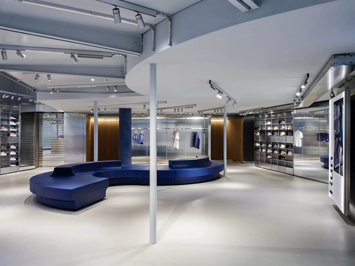 Hero-Zurich Flagship