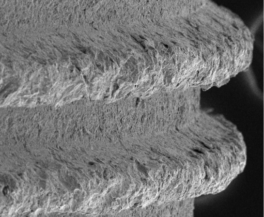 Sharp buttress thread