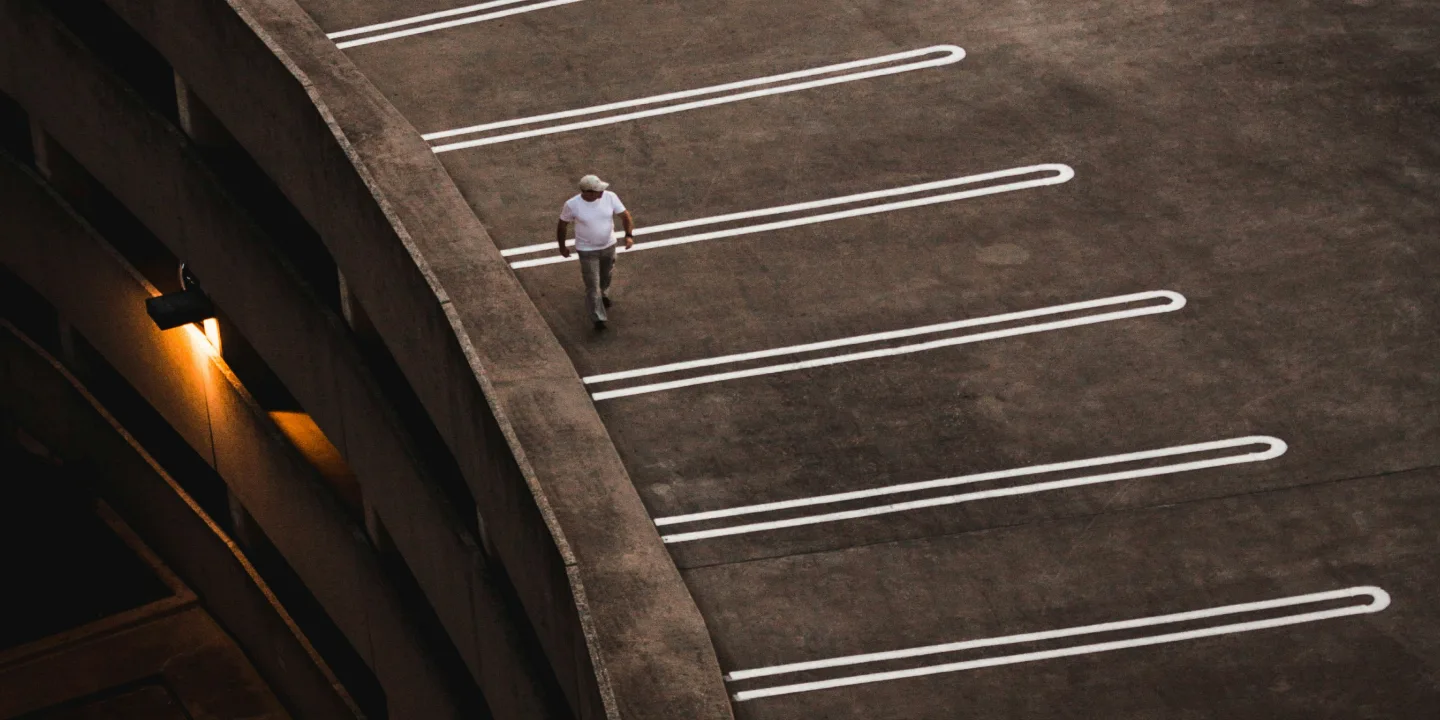 justin-clark-aar65DaGFws-unsplash 1