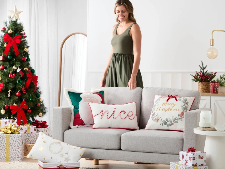 Christmas themed home decor items to style up your 