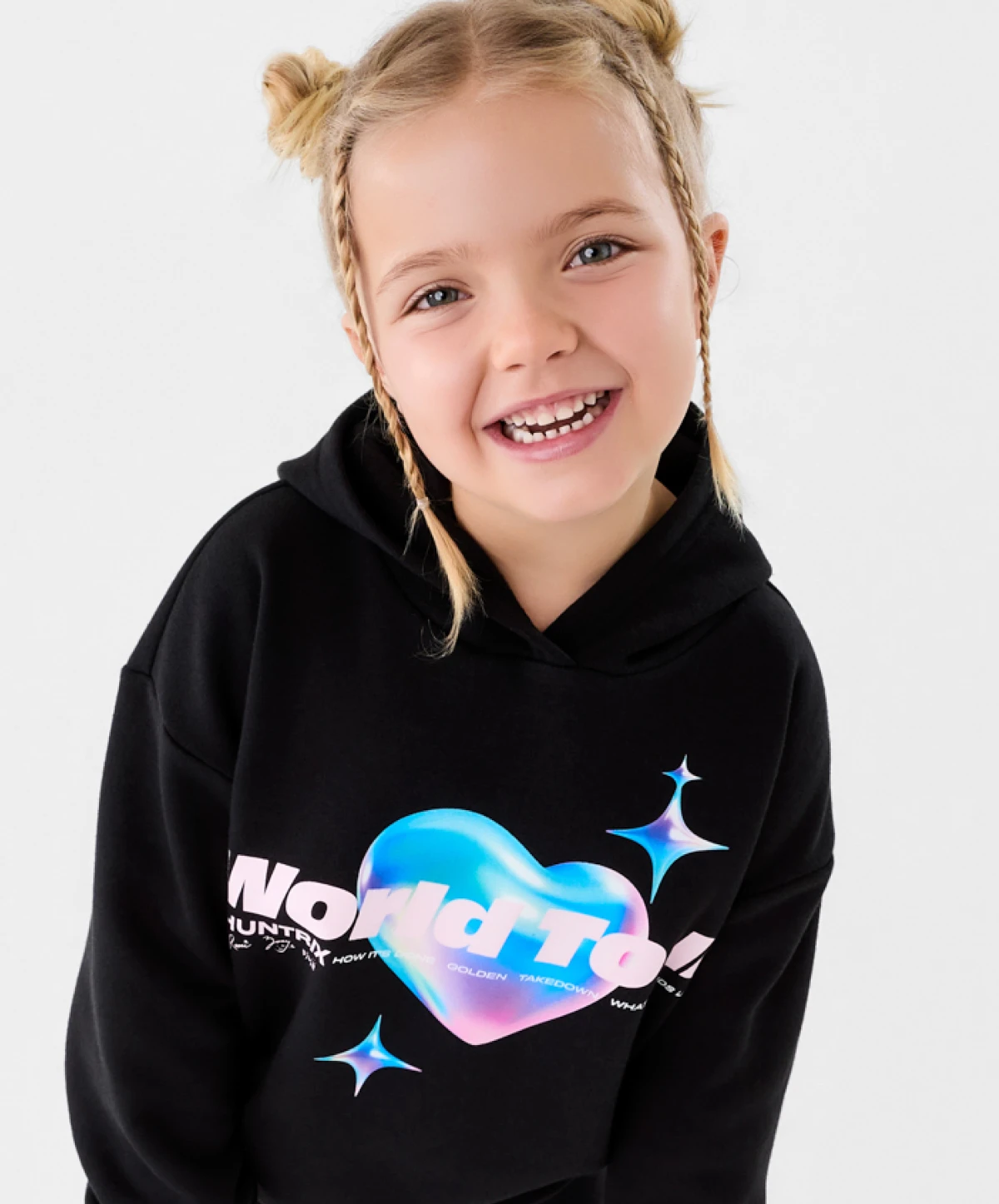 P1W1_Licensed_Apparel_digital_lookbook_portrait_600x800_11.jpg