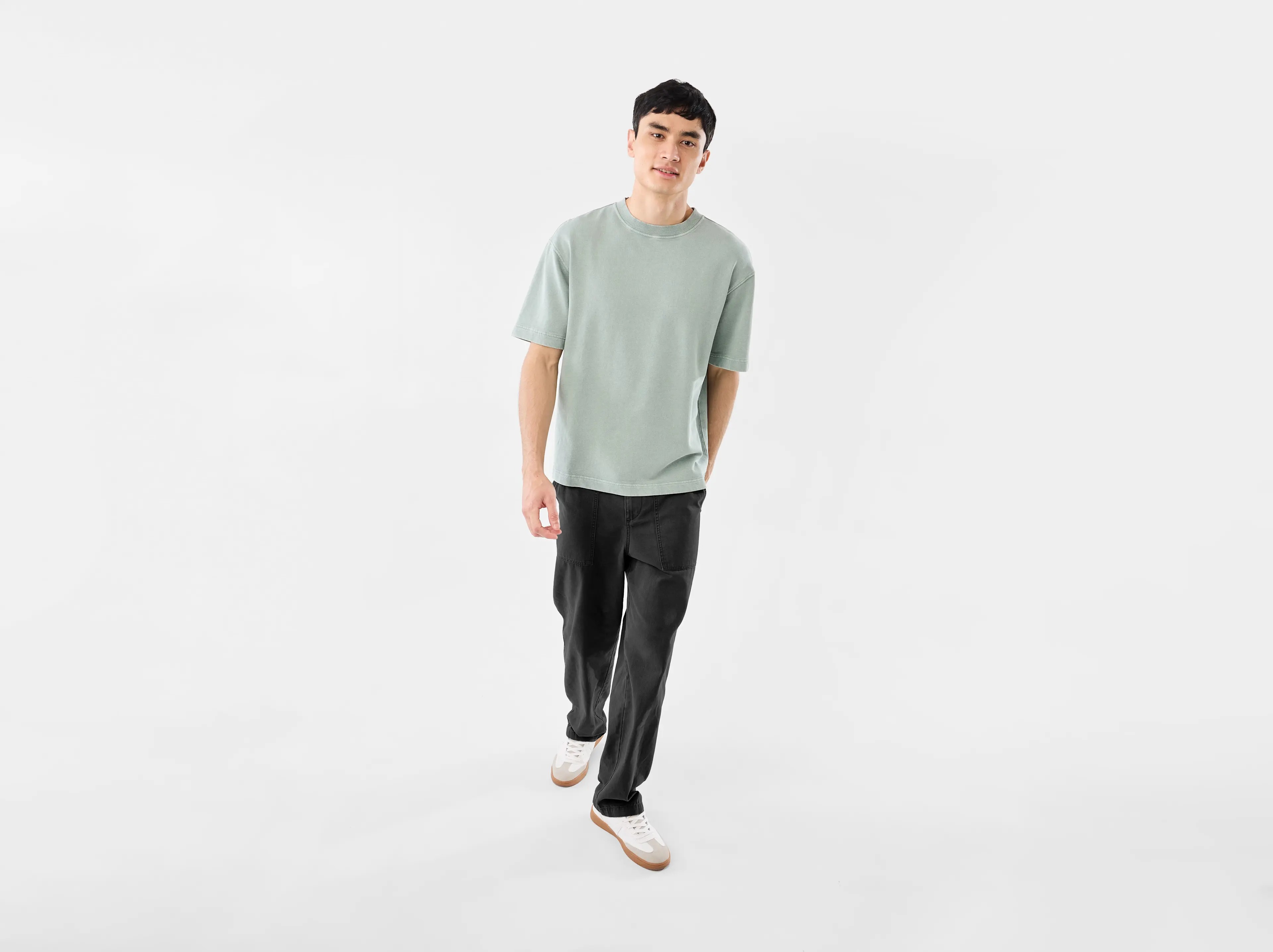 Mens casual outfit look with green t-shirt