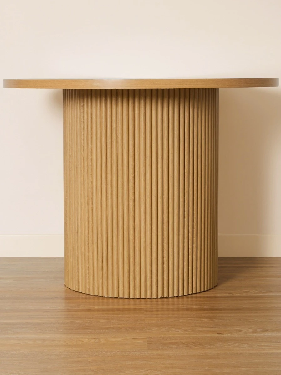 Ribbed Dining T