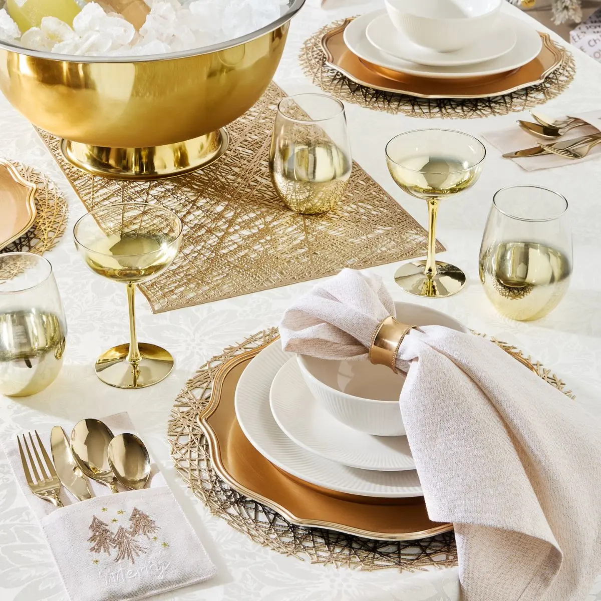 Seasonal Sparkle Dining one
