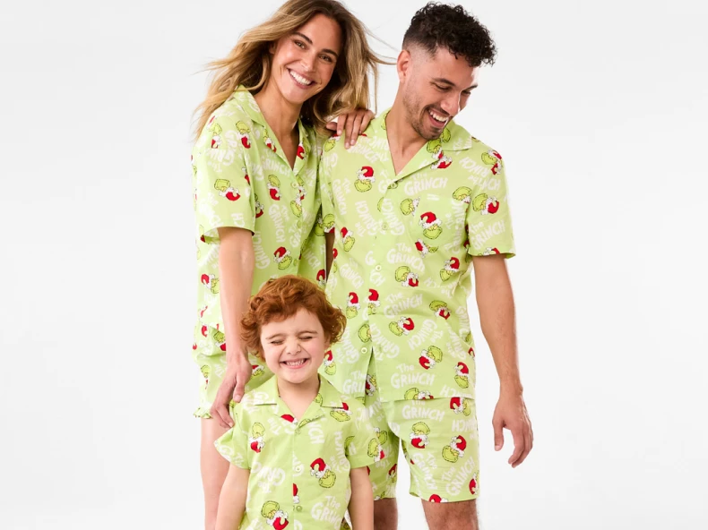 The Grinch Christmas Family Sleep