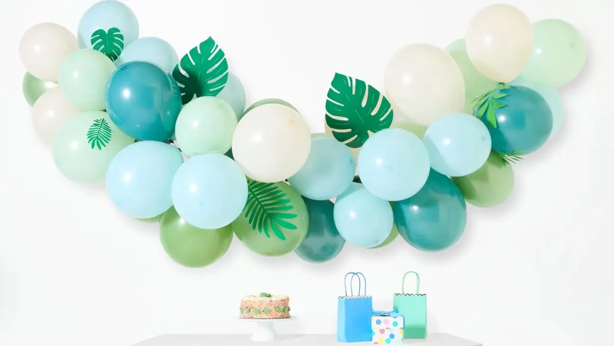 Jungle theme balloons