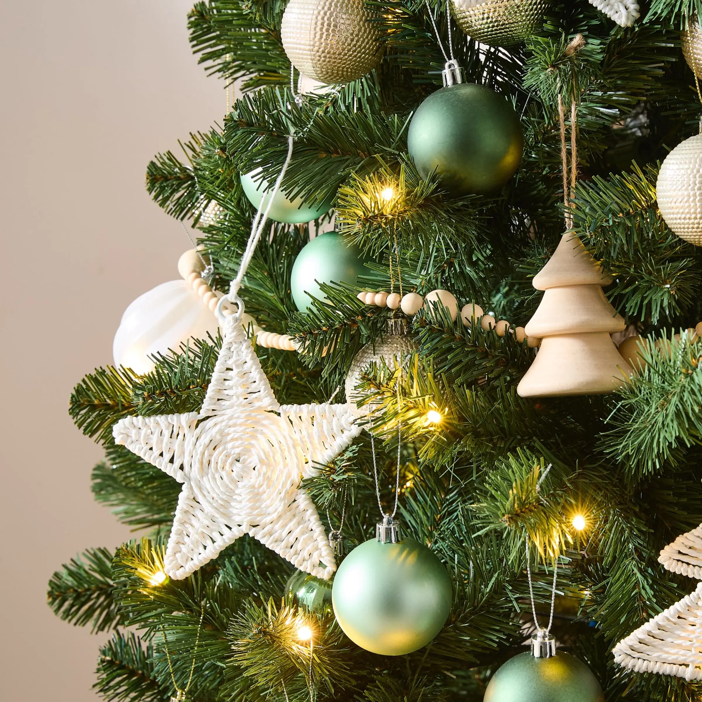 Decorating your tree with Natural Nostalgia 3