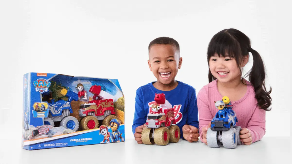 Hero-banner-kpop-denom-hunters_hero-banner-paw-patrol_hero-banner-mini-brands (1).gif