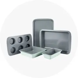 5 Piece Bakeware Set - Sage and Dark 