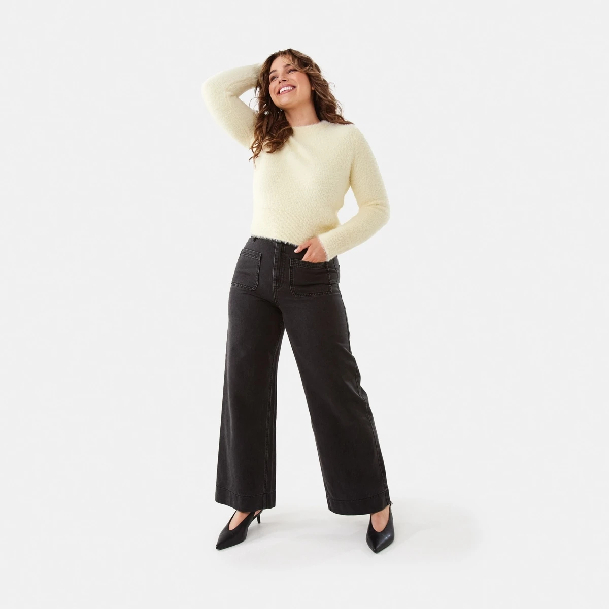 Wide Leg Pocket Jeans