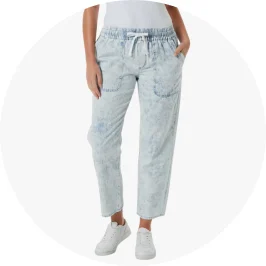 Women are praising these 'miracle' figure-sculpting jeans from Kmart